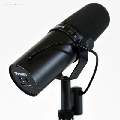 Shure - SM7B 3